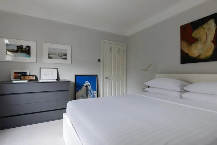 Masbro Road II by Onefinestay