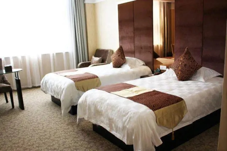Sunshine Hotel Fourseasons