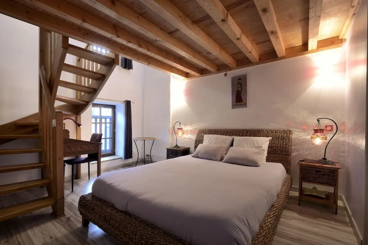 Superior Quadruple room with courtyard view