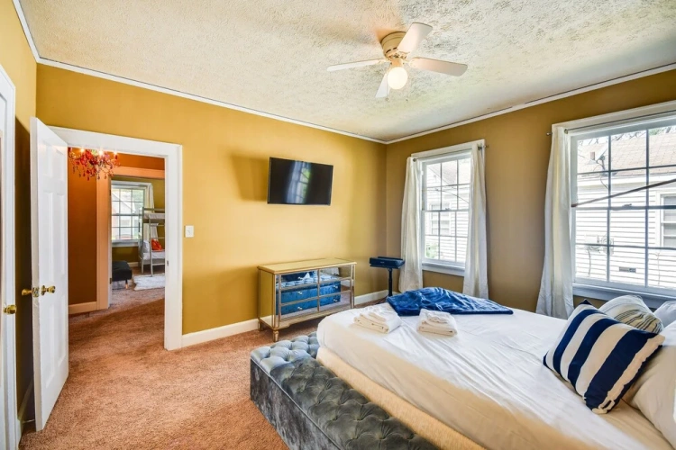 3 Bedrooms Cottage