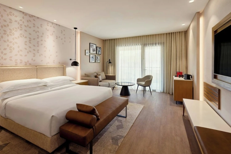 Smart Double room with balcony and with city view