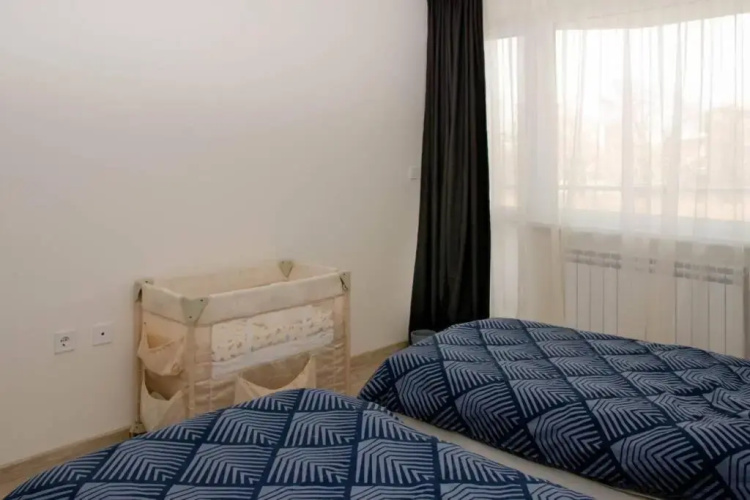 Super luxurious & spacious designer apartment.