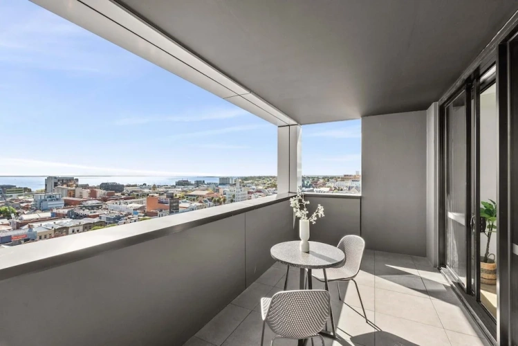 3 Bedrooms Executive Apartment