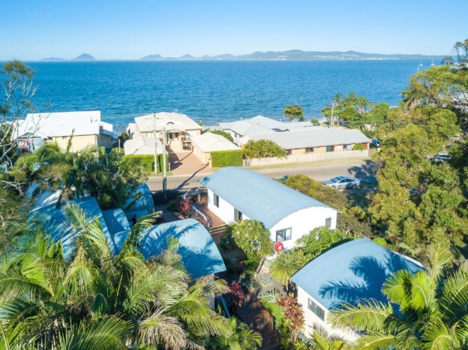2 Bedrooms Villa with sea view