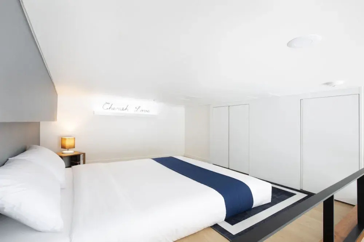 Busan Gwangalli Studio 202