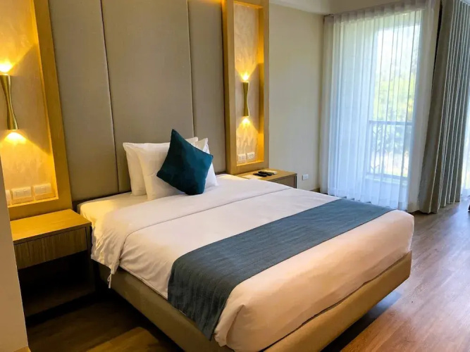 Jamins Hotel & Resort Inc
