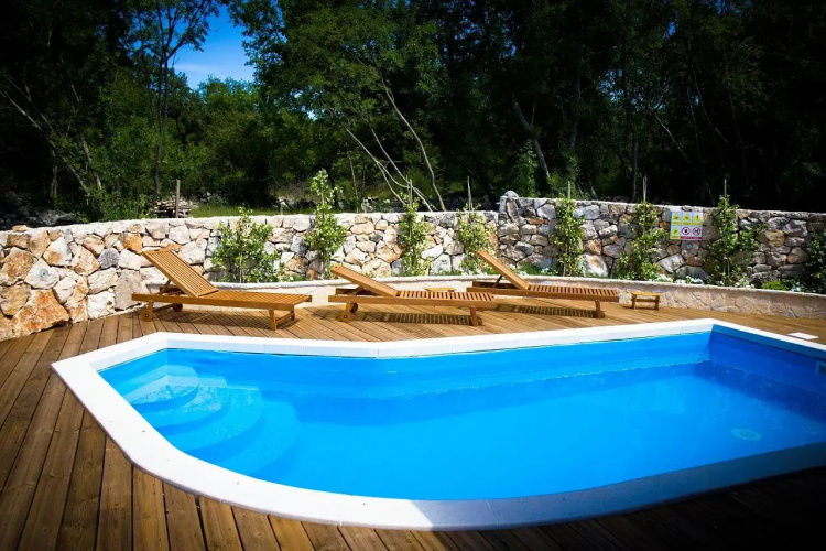 Excellent three bedroom house in Malinska