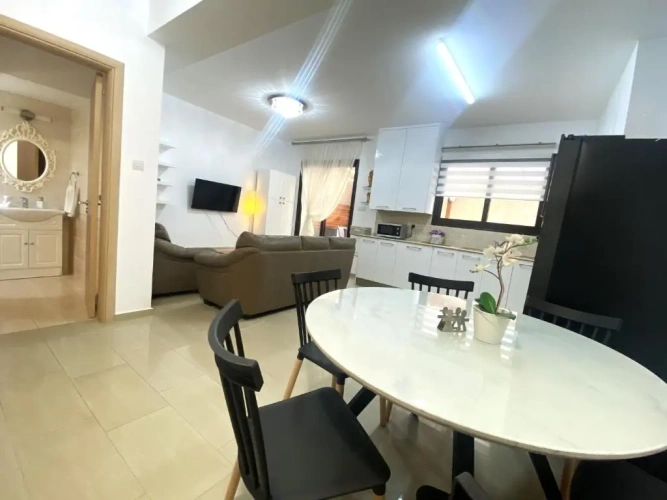 3 Bedrooms Cottage