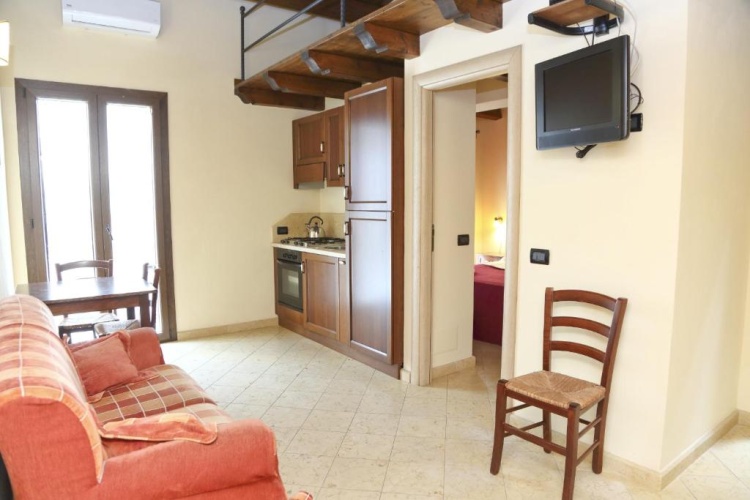 1 Bedroom Apartment with balcony