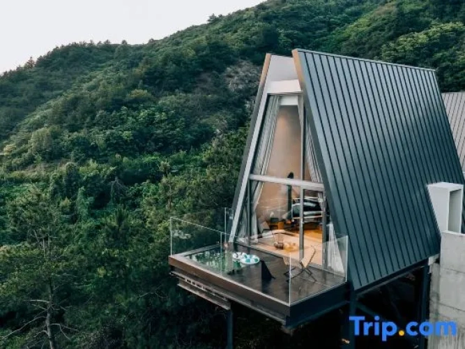 Standard Duplex room with lake view