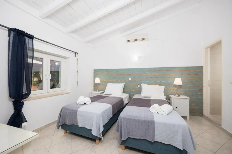 Levrecchio Beach Cottage