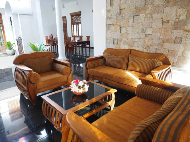 Niyagama House