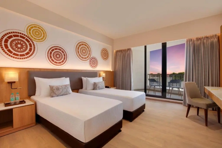 Deluxe Twin room with balcony