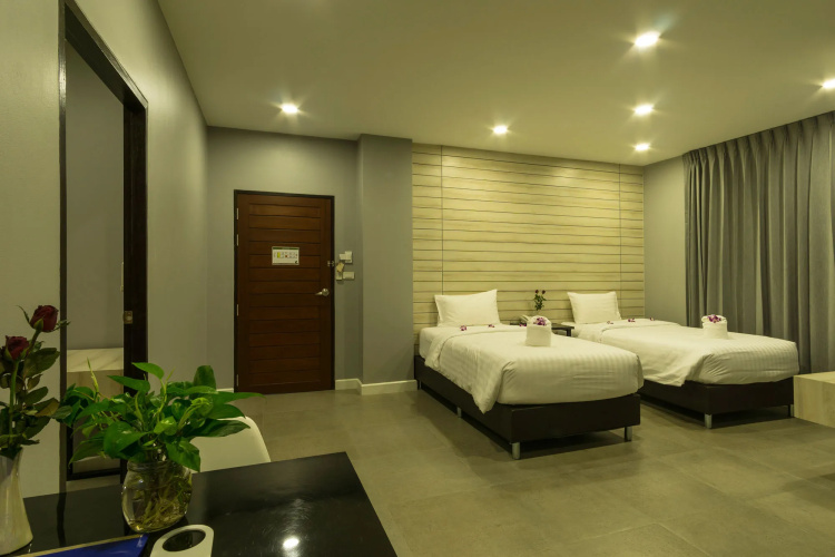 C Cha-am Hotel