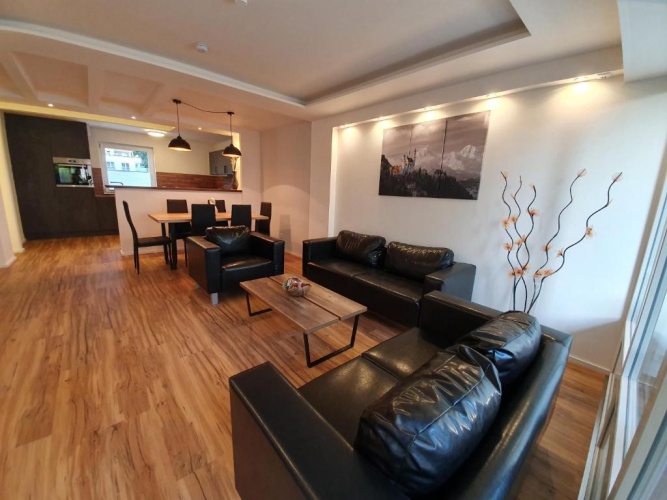 Apartment with mountain view