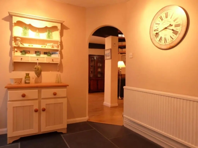 3 Bedrooms Cottage