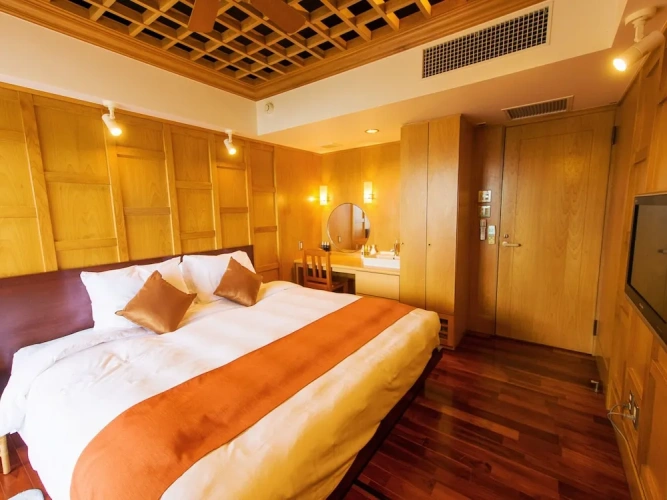 Executive Sextuple Villa