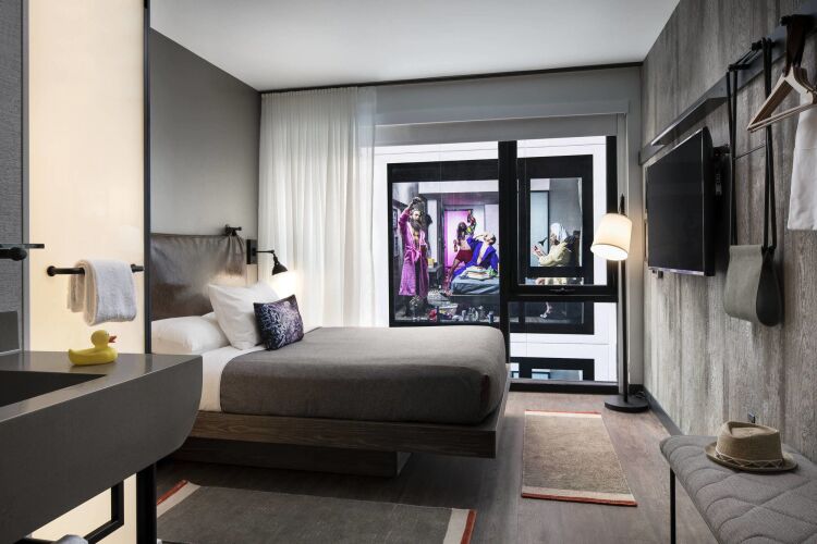 Moxy Chicago Downtown Over view