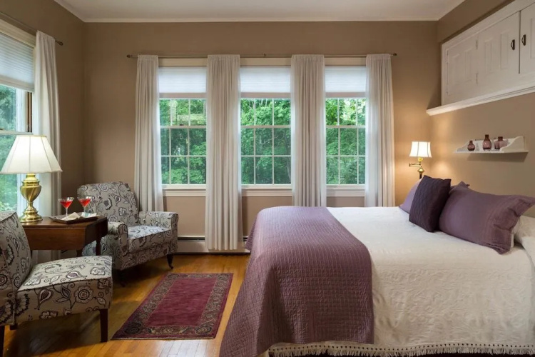 Hawthorn Inn