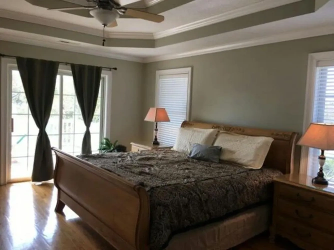 5 Bedrooms Cottage