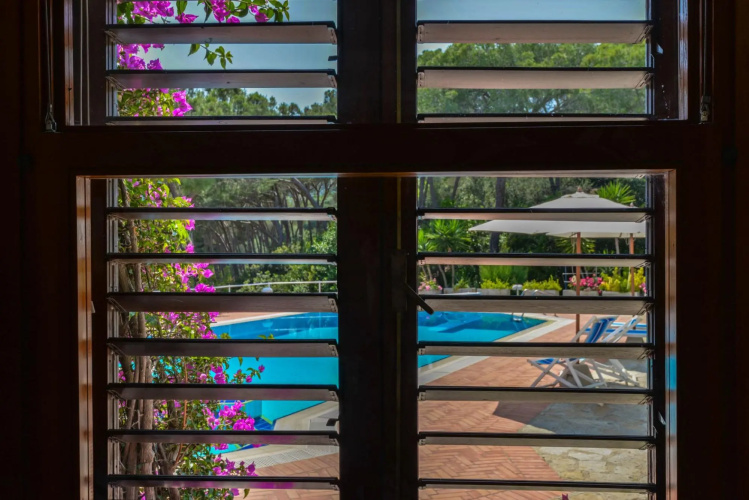 Octagonal villa with private pool and 10 beds-Villa Ottagonale