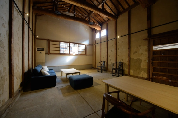 Twin Cottage