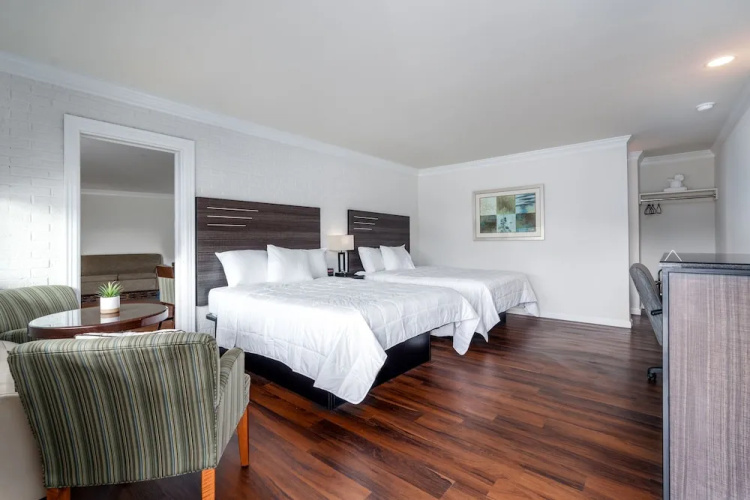 Crewe Boutique Inn