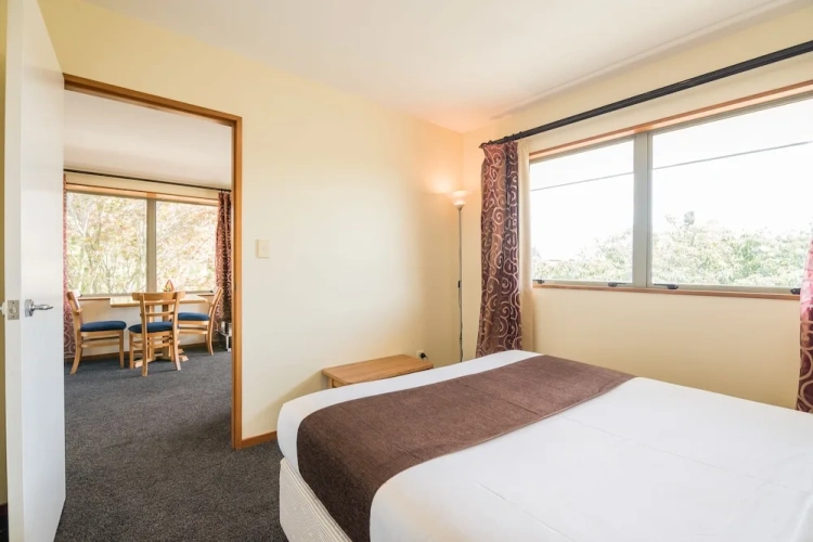 1 Bedroom Triple Suite