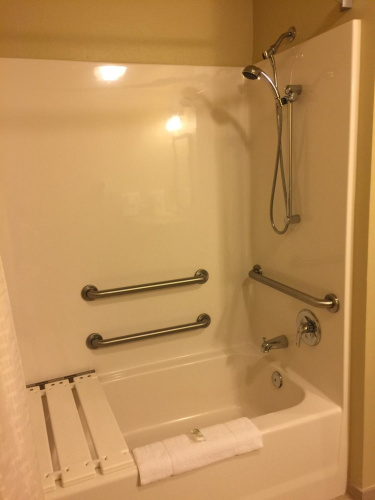 Cobblestone Inn & Suites - Waverly
