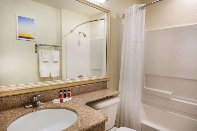 Days Inn And Suites Antioch