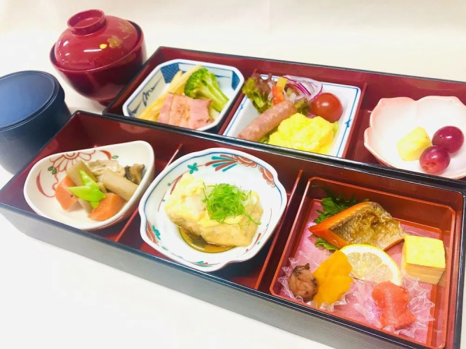 Tsuyama Kakuzan Hotel
