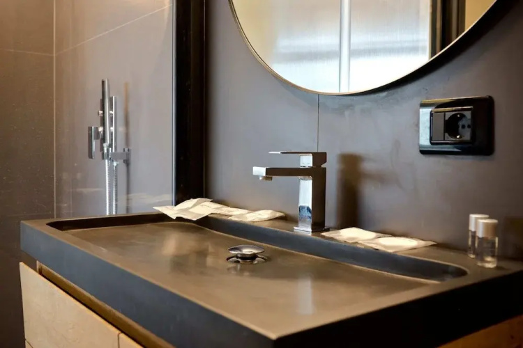 Lancetti Stylish Loft