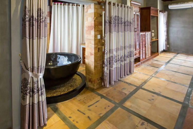 Model Residence and Spa