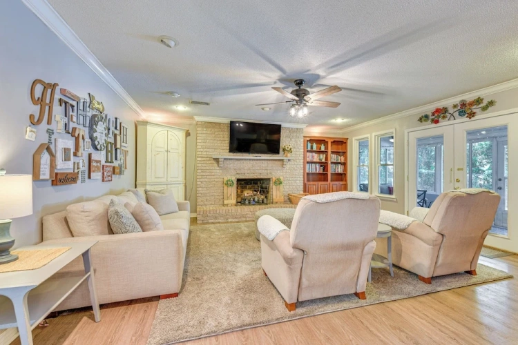 3 Bedrooms Cottage
