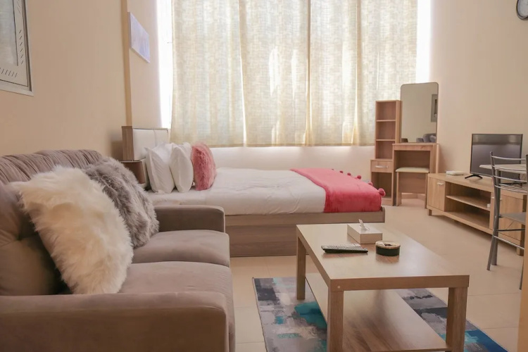 Studio Apartment in Silicon Gates 4