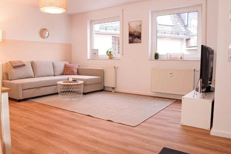 FULL HOUSE Studios - Simple Elegance - NETFLIX + Nespresso