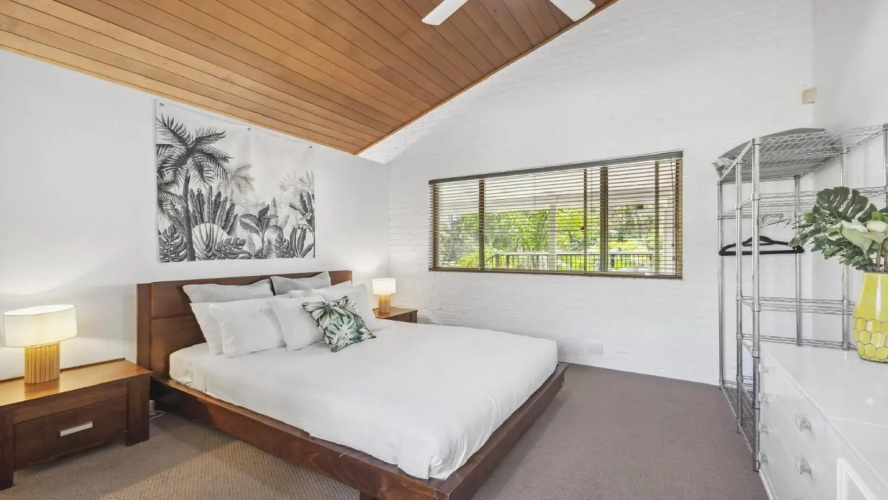 Diggers Beach Surf House