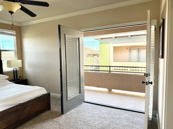 New Luxurious 1BR Apartment Heated Pool Spa Sauna