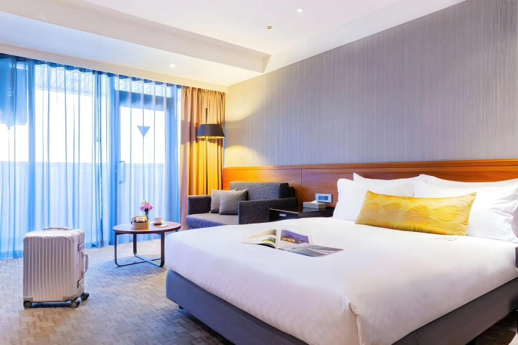 Pacific Business Hotel