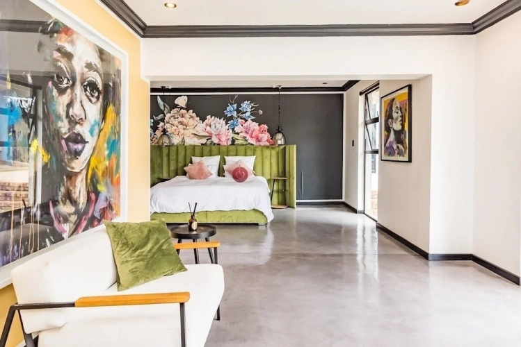 Luxury Suite