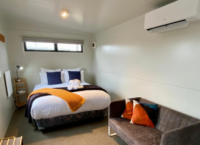 Stunted Totara, Unit 5