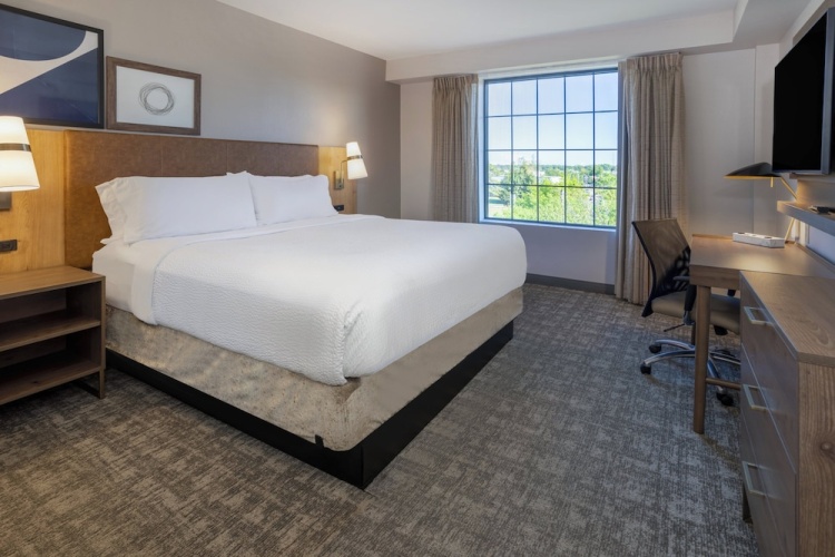 2 Bedrooms Suite