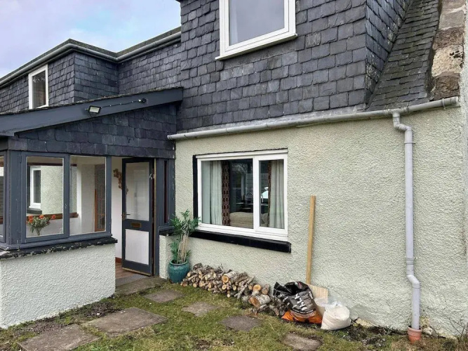 Hot tub - Garden - Bbq - Parking - Pets - Sleeps 6