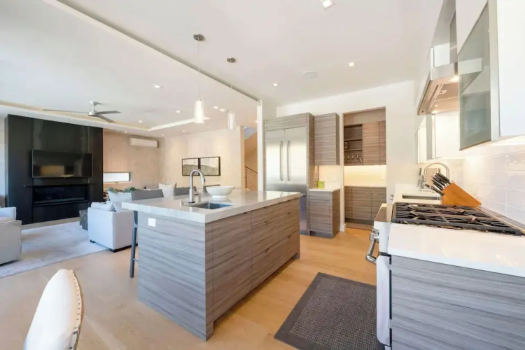 Luxury Old Town Residence