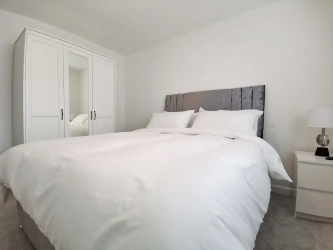 Hayes Apartment