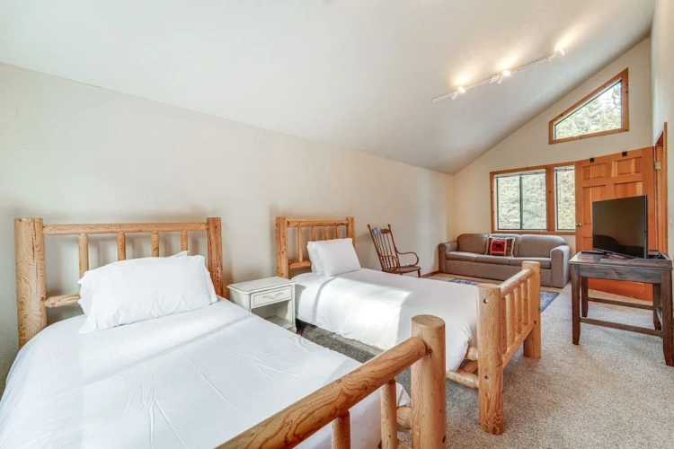 3 Bedrooms Cottage