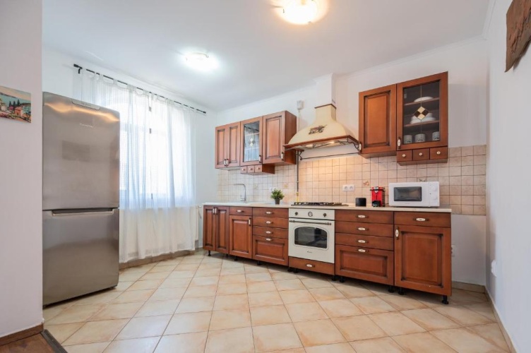 3 Bedrooms Cottage