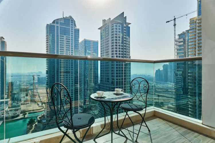 1BR view in a luxurious home