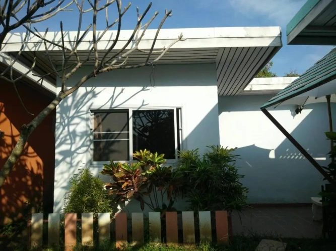 Bungalow with view