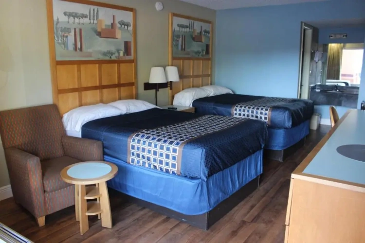 Deluxe Quadruple room